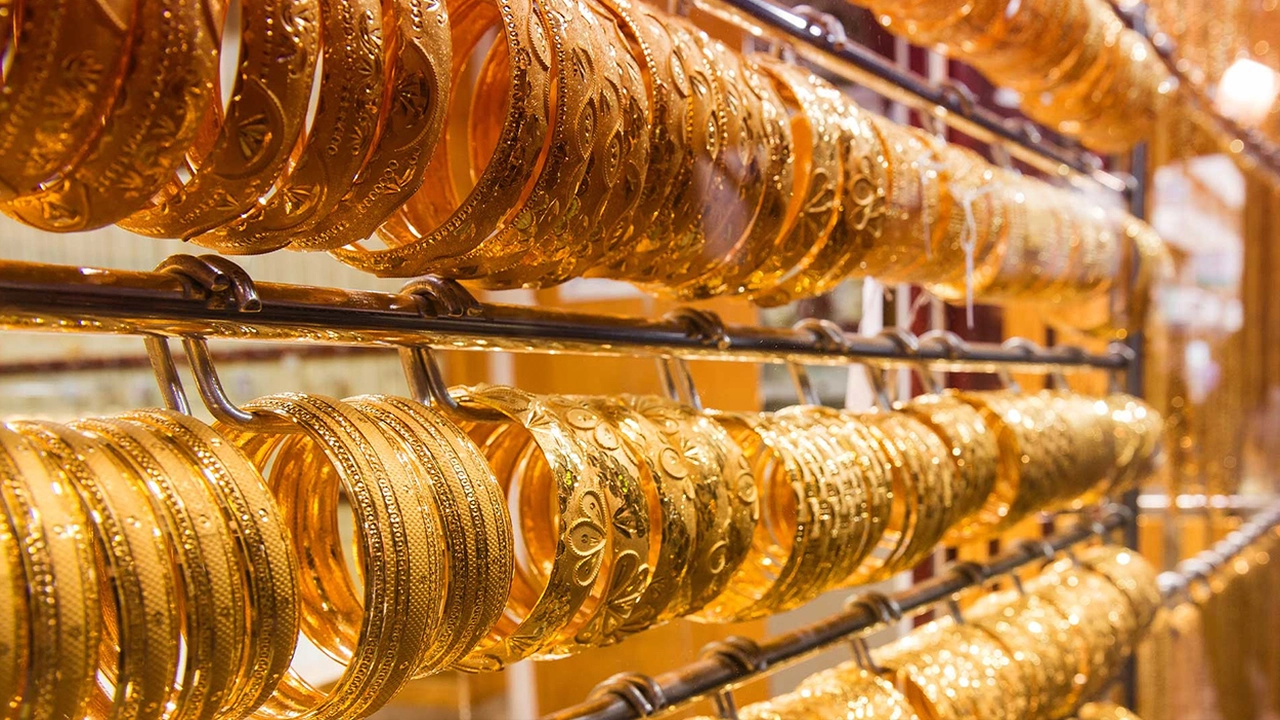 تفاوت ملحوظ بين أرخص وأغلى عيار في أسعار الذهب خلال تعاملات الخميس بمحلات الصاغة